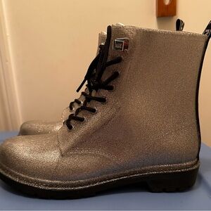 Michael Kors Tavie Lug Sole Lace-Up Rain Booties 9